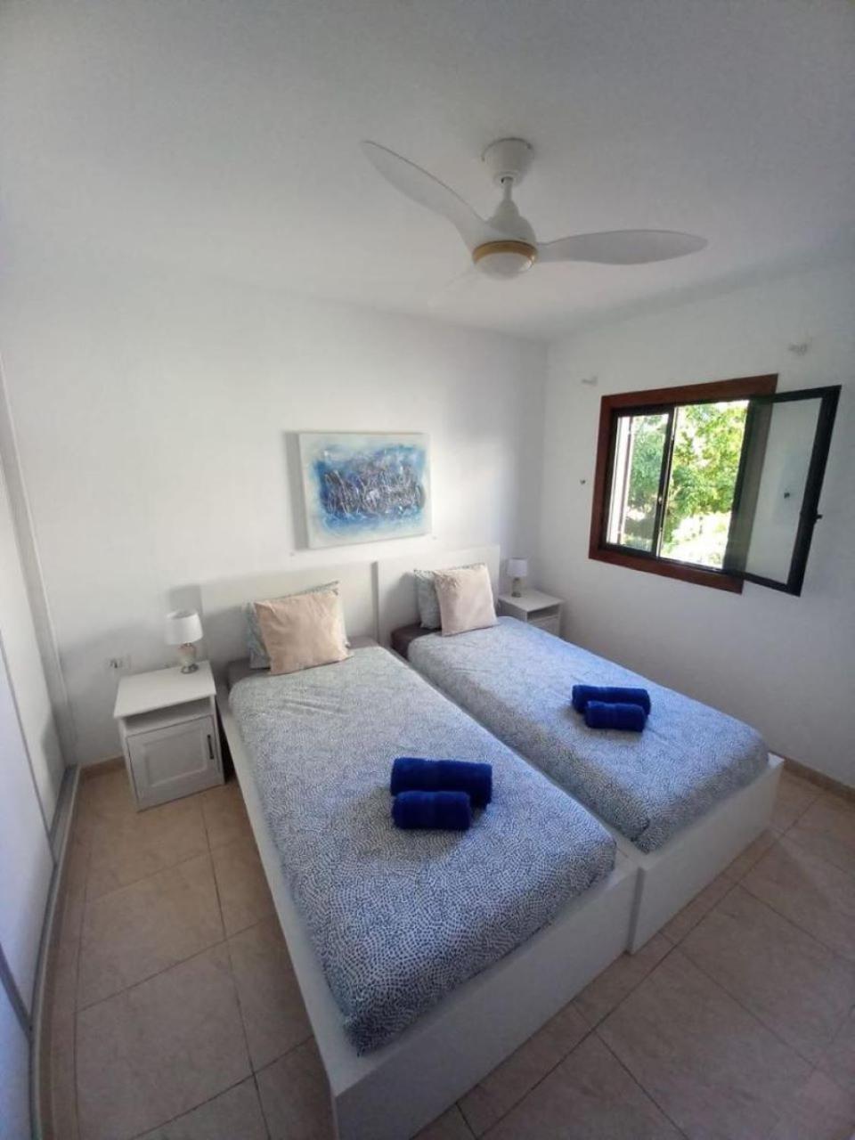Victoria Court 2 - Lovely Apartment 65 Los Cristianos  Ngoại thất bức ảnh